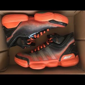 Adidas Heat Check Halloween Basketball Shoes